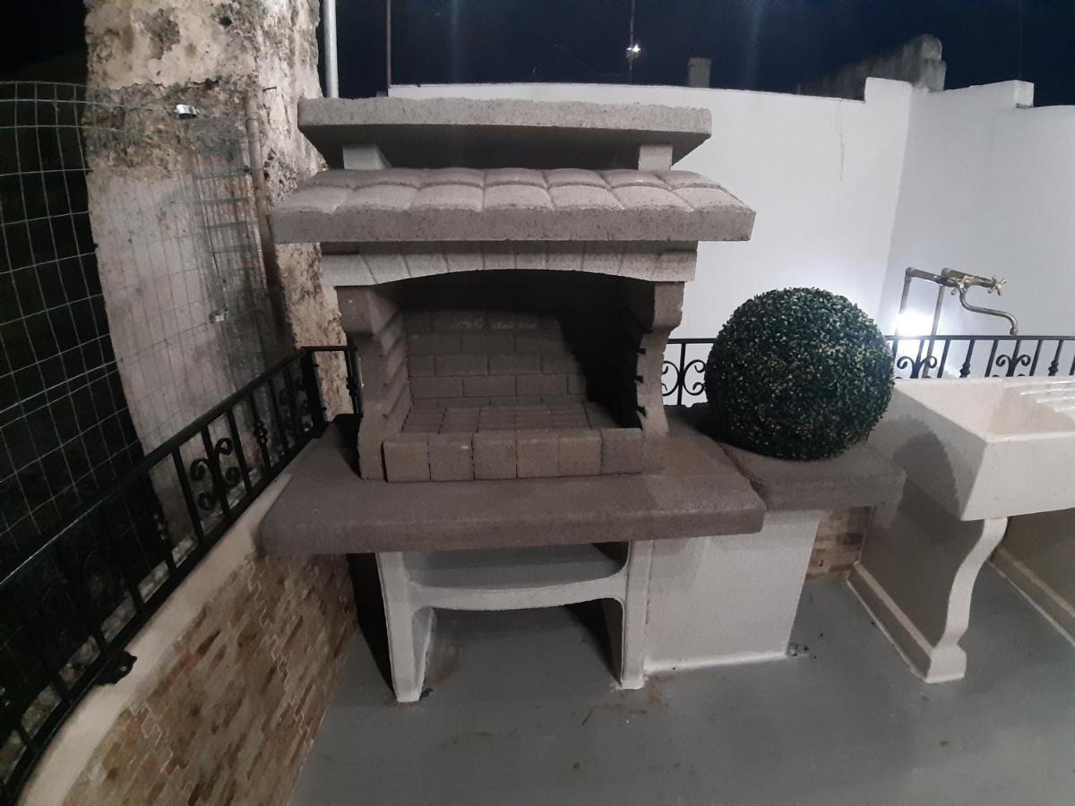 Villa A Casa Di Monia Felline Esterno foto
