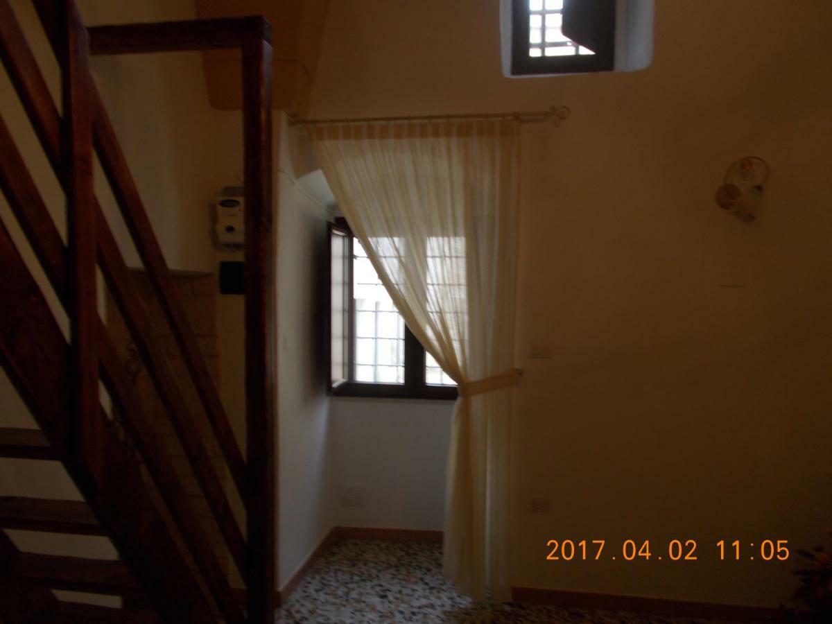 Villa A Casa Di Monia Felline Esterno foto