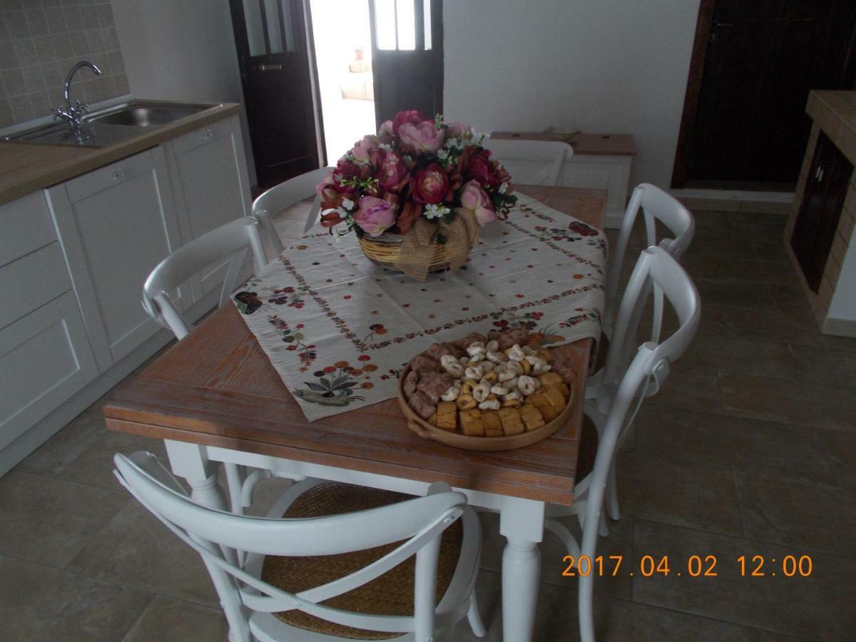 Villa A Casa Di Monia Felline Esterno foto